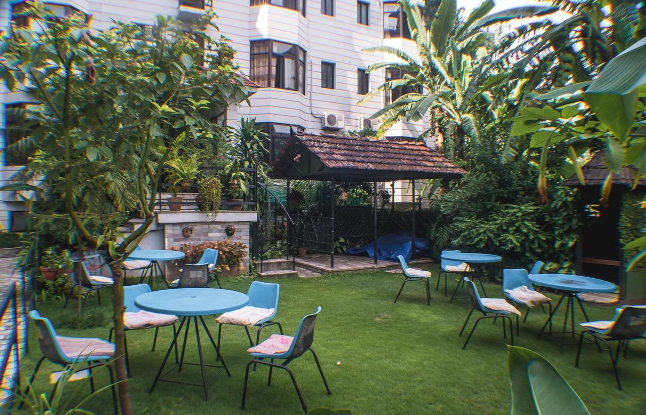Hotel Meera Pokhara Eksteriør bilde