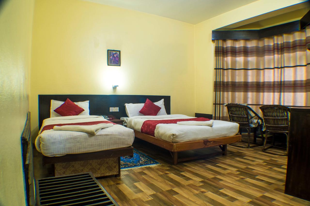 Hotel Meera Pokhara Eksteriør bilde